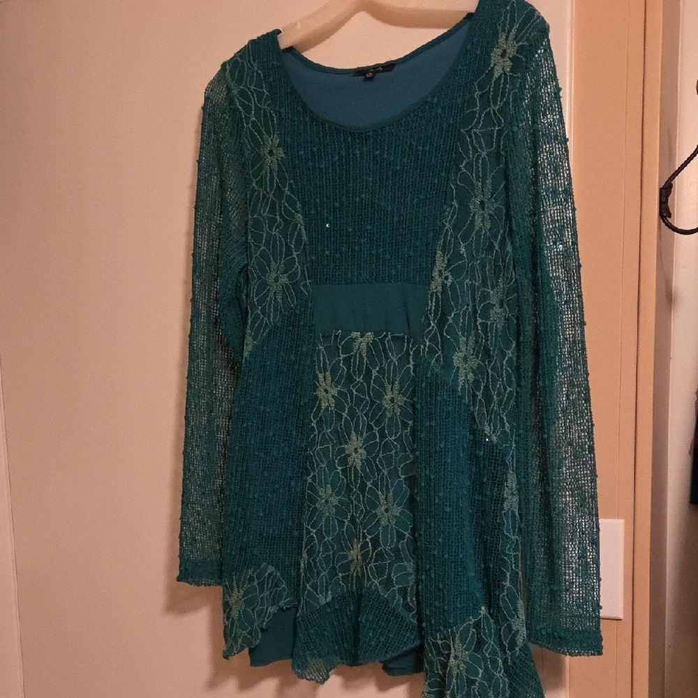 Kaktus Teal Floral Lace Long Sleeve Top/Tunic